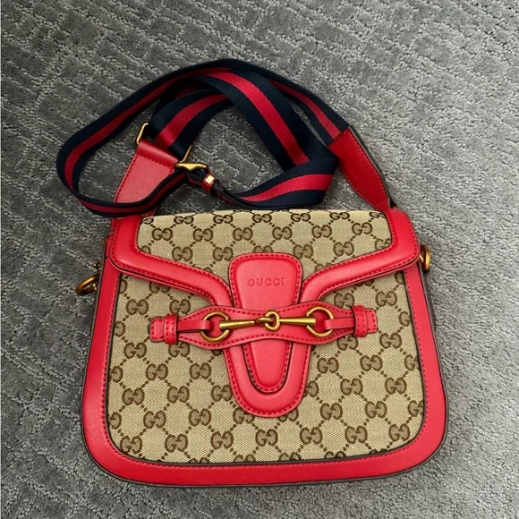 Red marmont Gucci bag - Picture 4 of 13